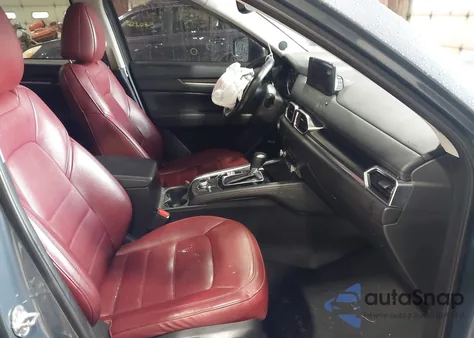 2021 Mazda Cx-5 Carbon Edition z USA, uszkodzony, nr VIN JM3KFBCY8M0428397